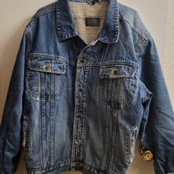 lee distressed sherpa lined jean jacket 50" chest 2xl?