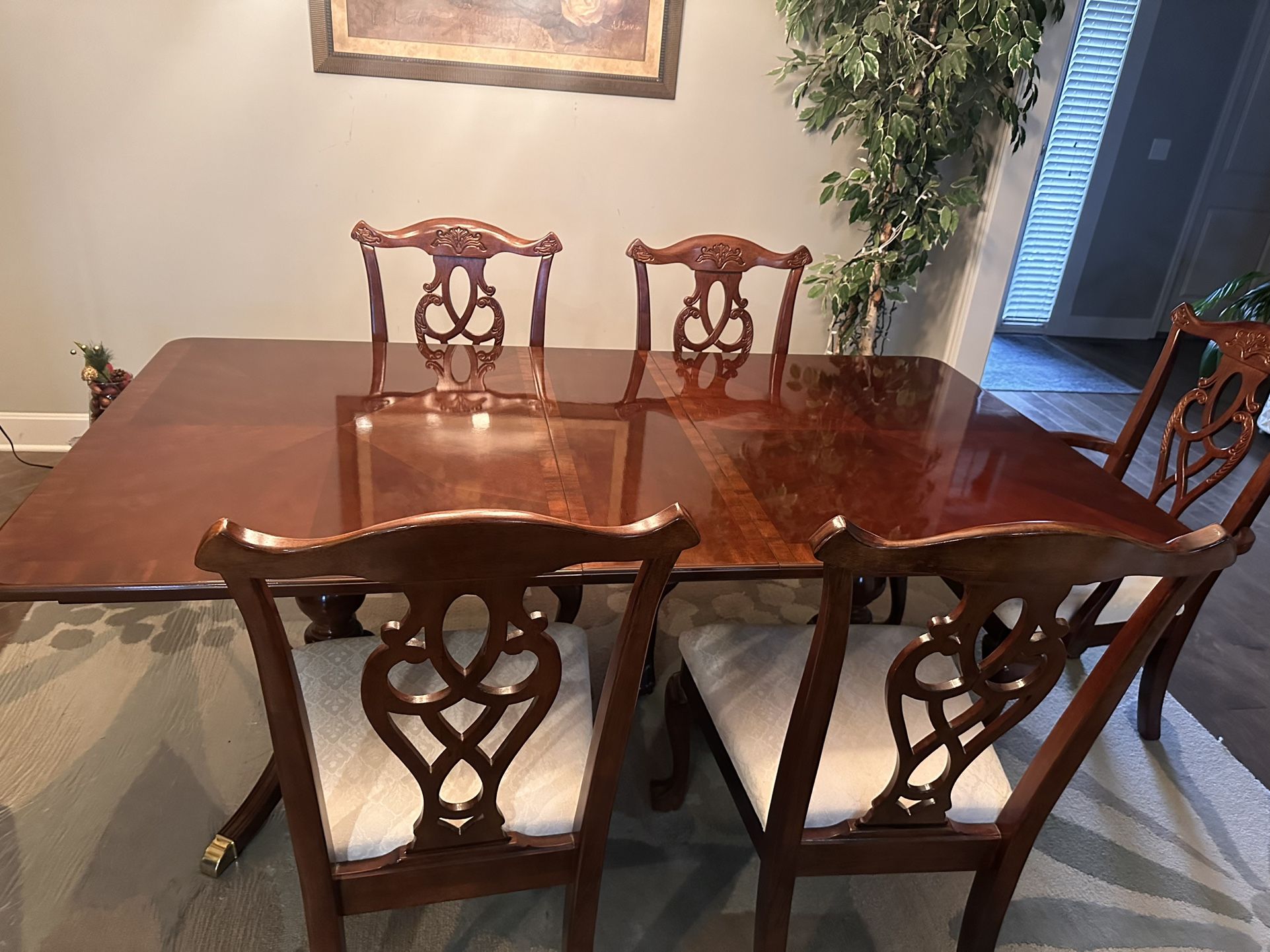 Dining Room Table With Chairs