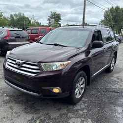2013 Toyota Highlander Se