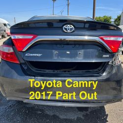 2017-Toyota Camry Part Out 