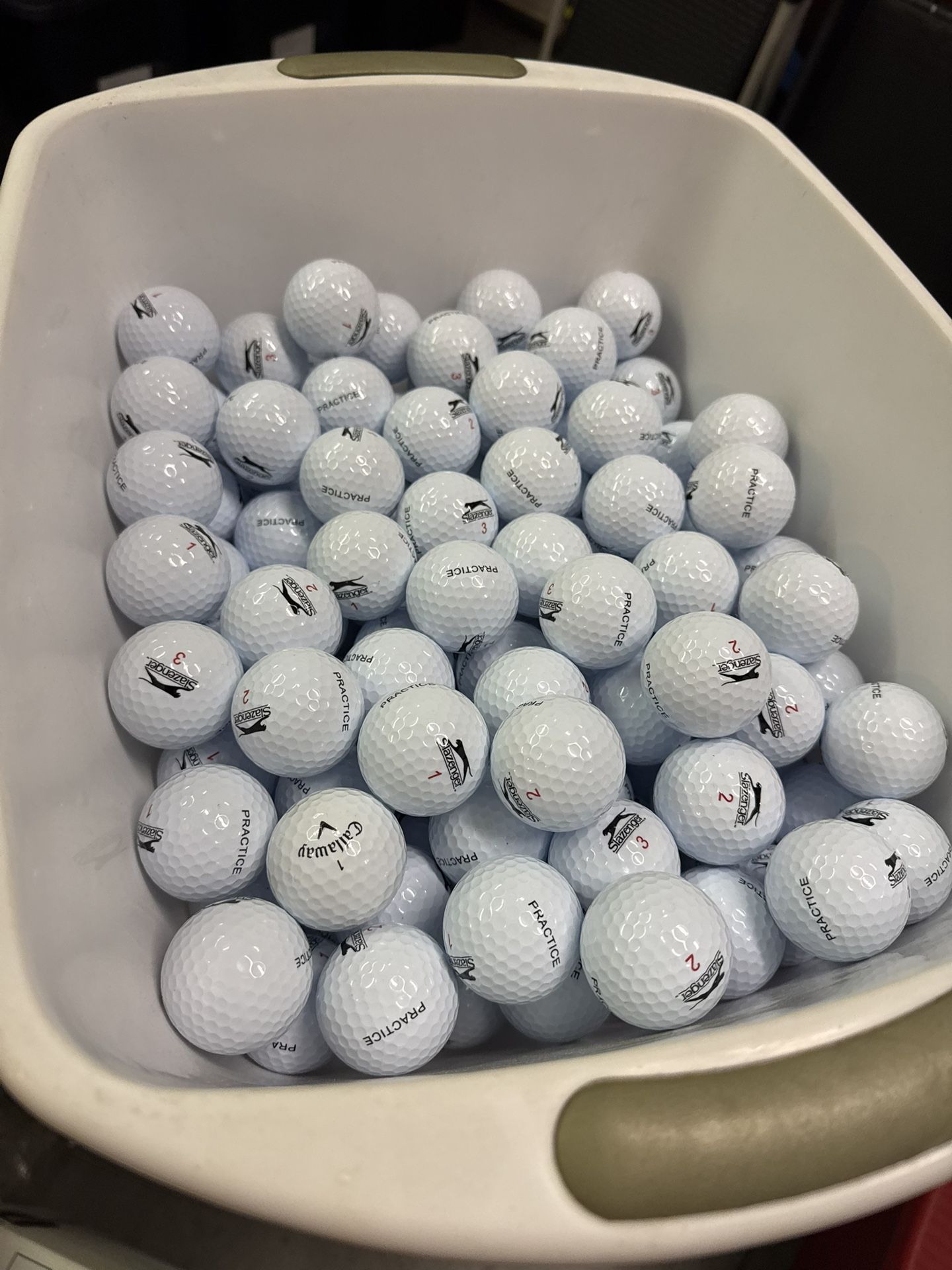 Brand new official practice/range balls (133 balls) 