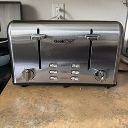 Geek Chef Toaster 4 Slice, Stainless Steel Toaster with Extra Wide Slots