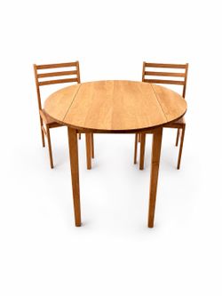 Solid Wood Round Drop-Leaf Dining Table with 2 Chairs – Space-Saving Dinette Set