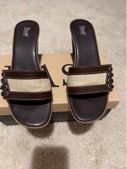 Bass  sandals Size 7.5