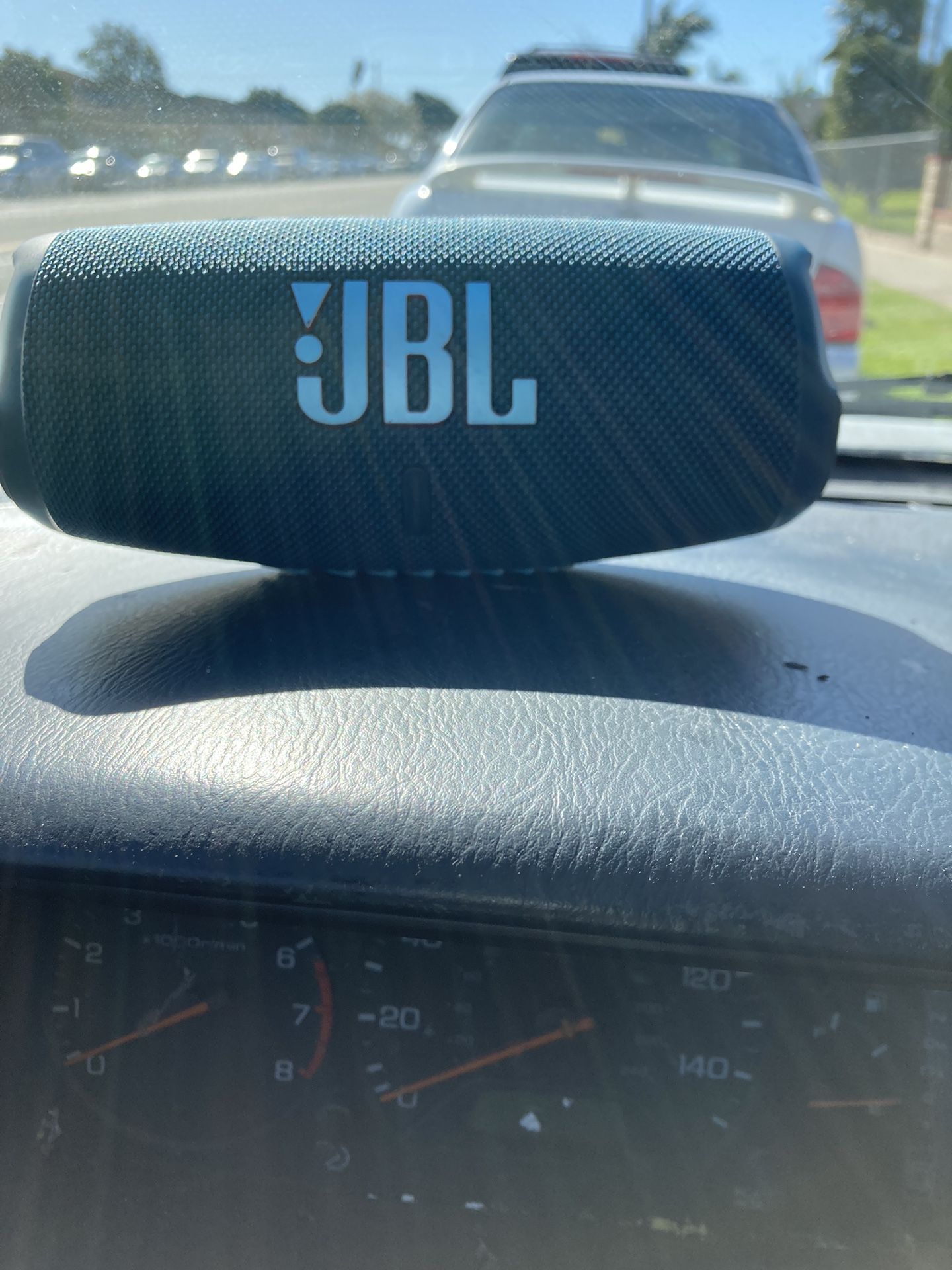 JBL Charge  5  