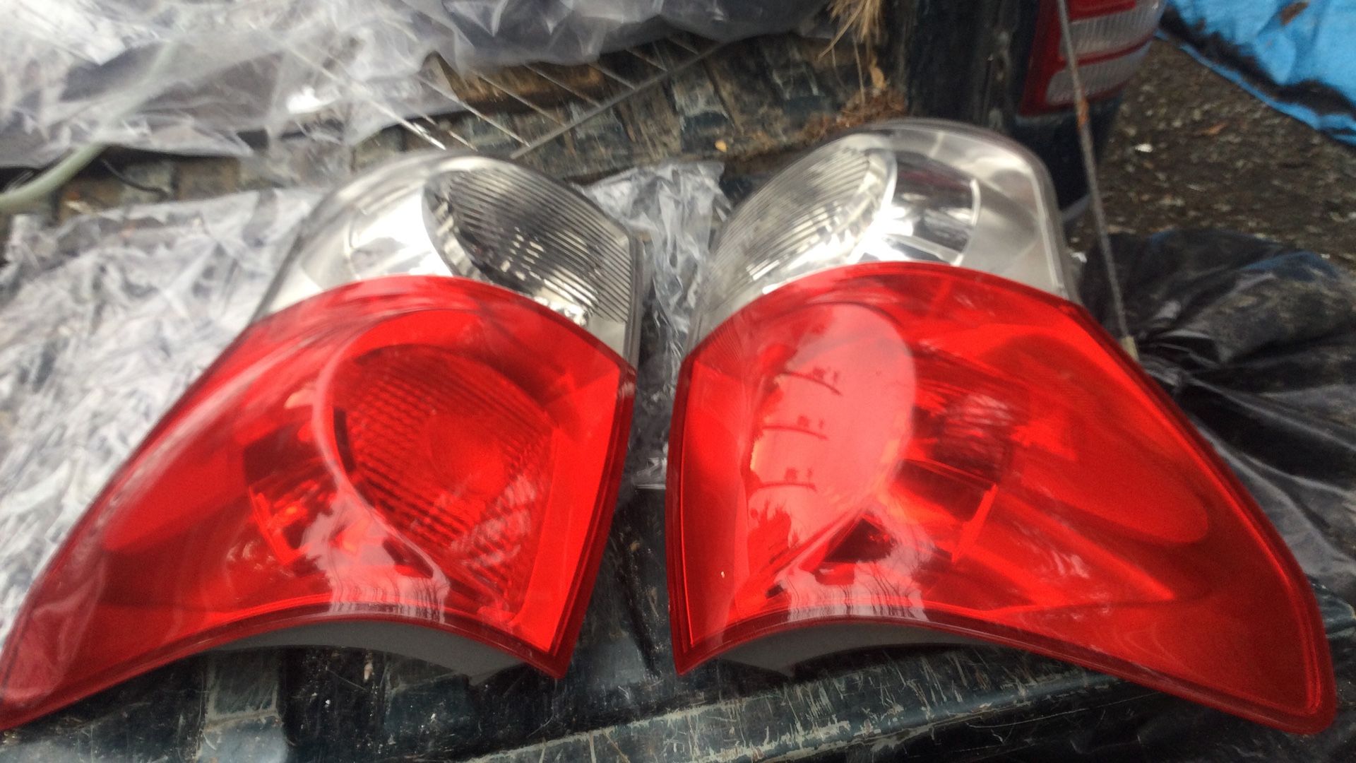 Toyota Tundra Rear Tail Lights