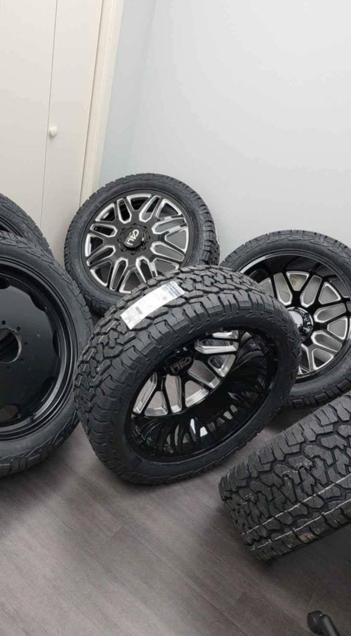 24" DUALLY WHEELS, RINES  FORD,RAM 8X200