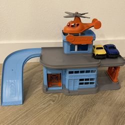 Green Toys Parking Garage