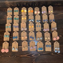 Earrings 