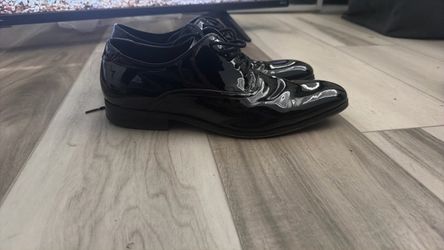 Dress shoes size 9