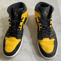 Men’s Air Jordan 1 Yellow Size 13