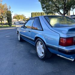 1990 Ford Mustang