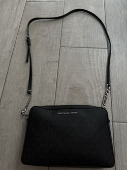 Michael Kors Medium Signature Jet Set Travel #32T6STVC30 Black