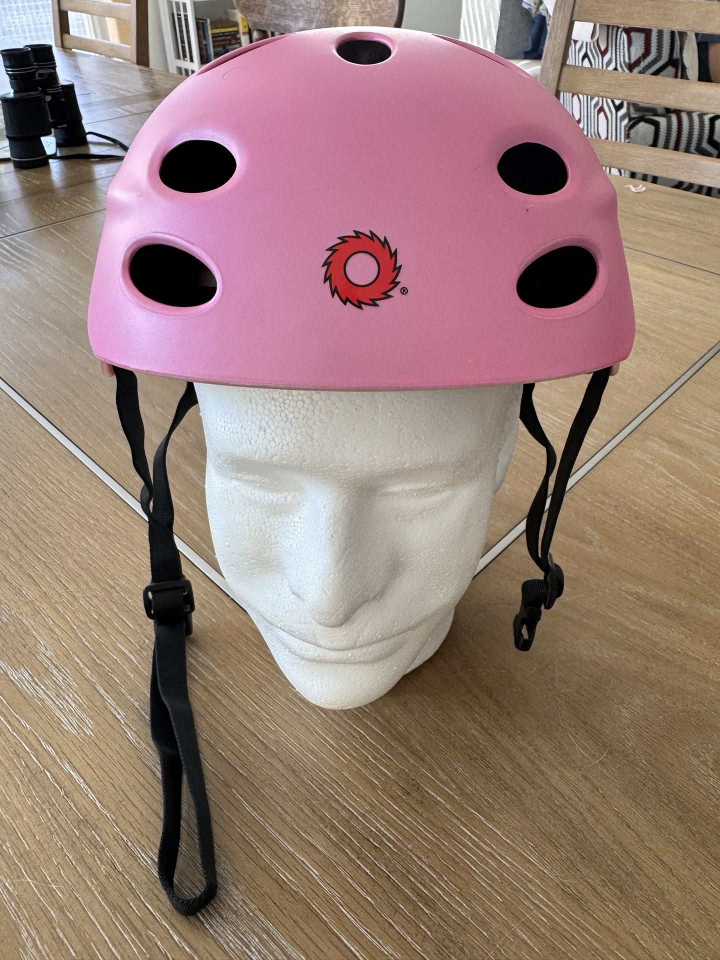 Razor V17 Bike Helmet Girls Pink Medium $15.95