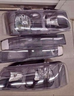 03-23 Chevy Express/GMC Savana Headlights Faros Calaveras Micas Luces Lamps