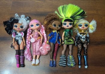 Five L.O.L. Dolls