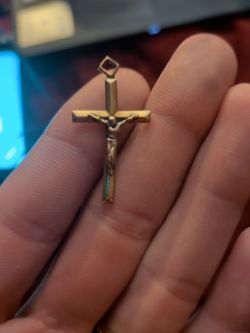 14 k gold cross