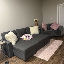 Pullout Couch/ Sleeper Sofa 