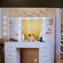 Bedroom and a mirror