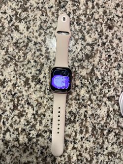Apple Watch Series 11 GPS + Cellular (unlocked) 42mm Rose Gold Very Nice with charger and warranty until 12-26