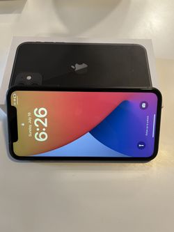 Apple iPhone 11 - 128GB - Unlocked Rarely used.