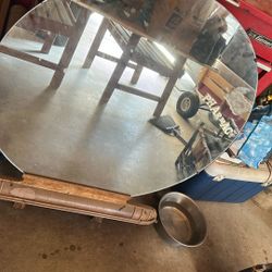 Circular mirror