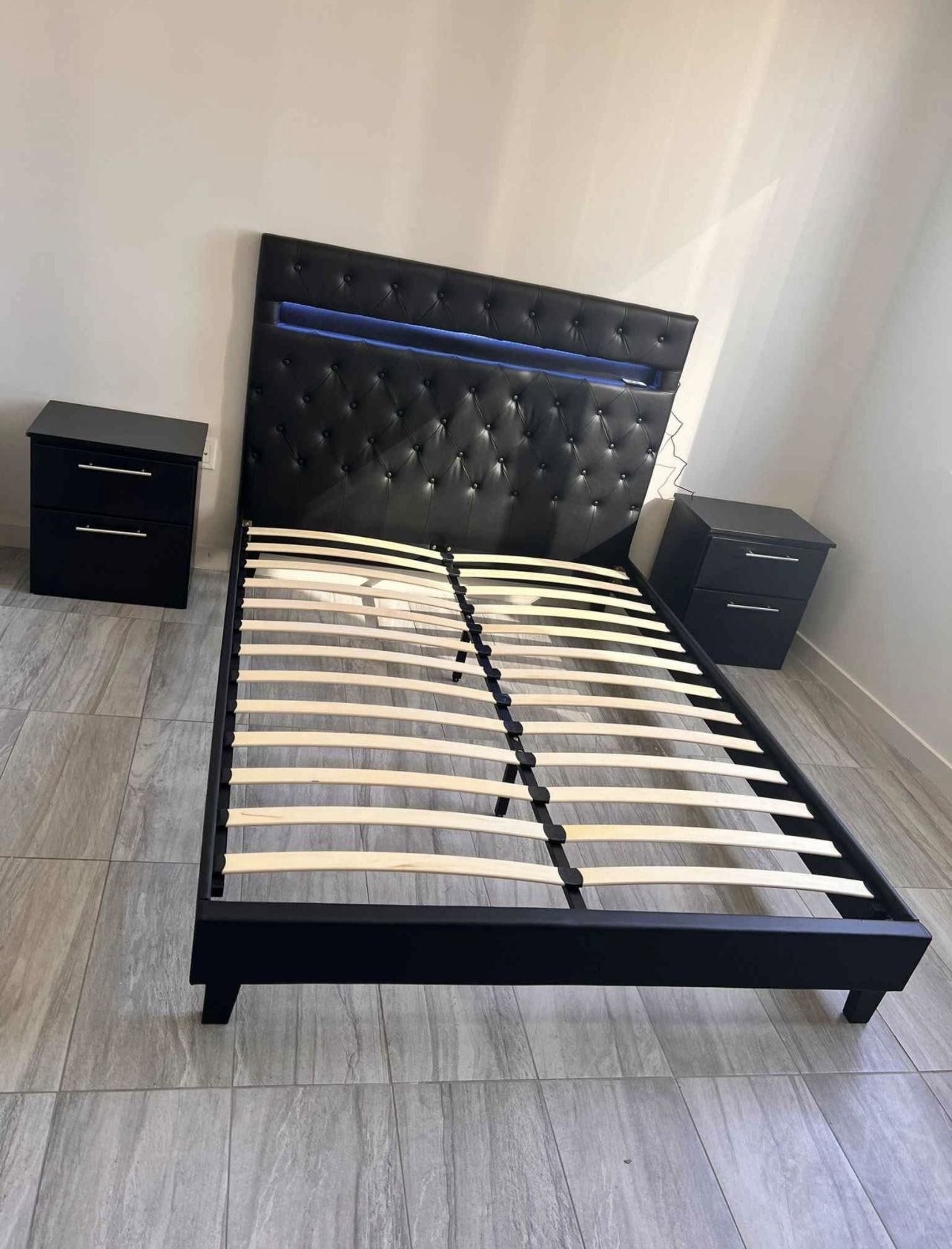 Bedroom Set - Juego De Cuarto