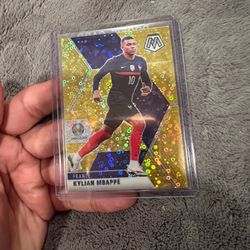 Mbappe Gold Disco 07/10