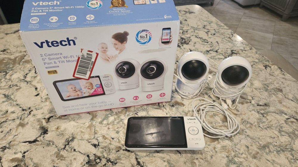 Vtech Baby Monitor With 2 Cameras - Excellent Condition