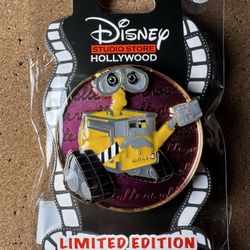 Disney DSF DSSH Cursive Cuties Pixar Wall-E D23 Expo LE 400 Pin New