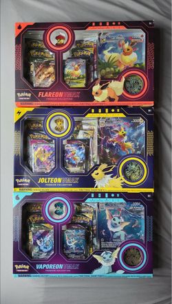 Eeveelution VMAX Premium Collection Boxes