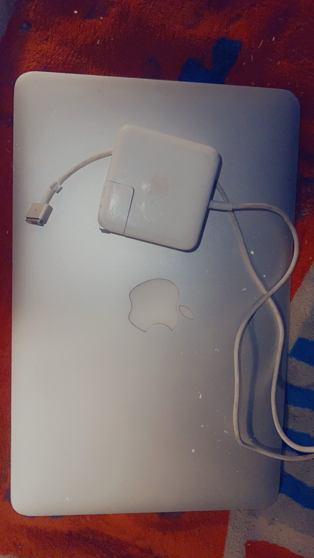 Locked air notebook laptop