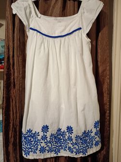 Girl Dress size (S) 