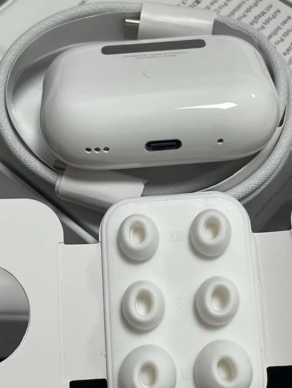 AirPods Generation 4 ANC 