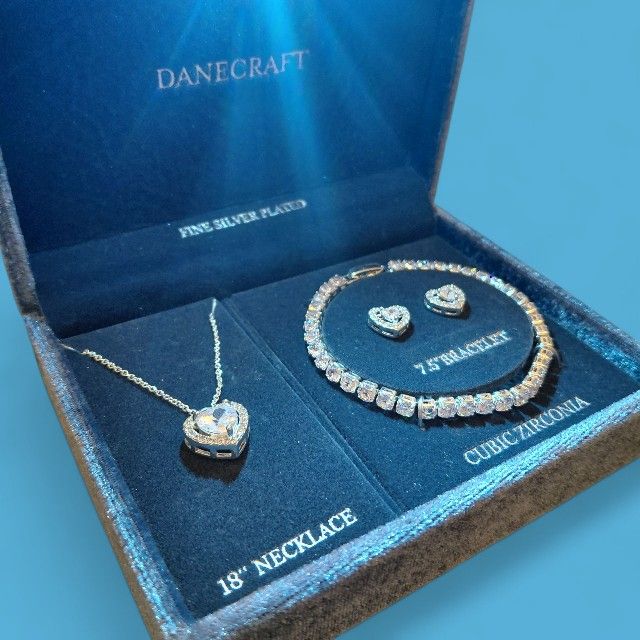 Beautiful Cubic Zirconia Set