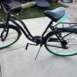 26 Inch SCHWINN Beach Cruiser