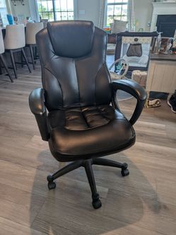 Office swivel chair