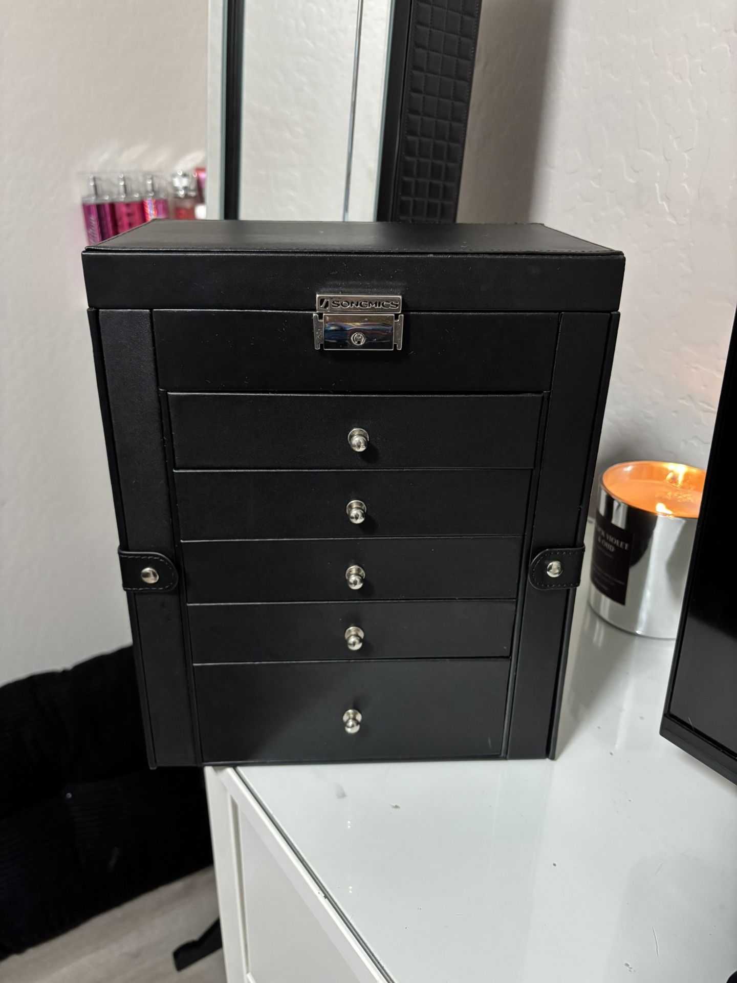 Black Leather Jewelry Box With Mirror And Lock