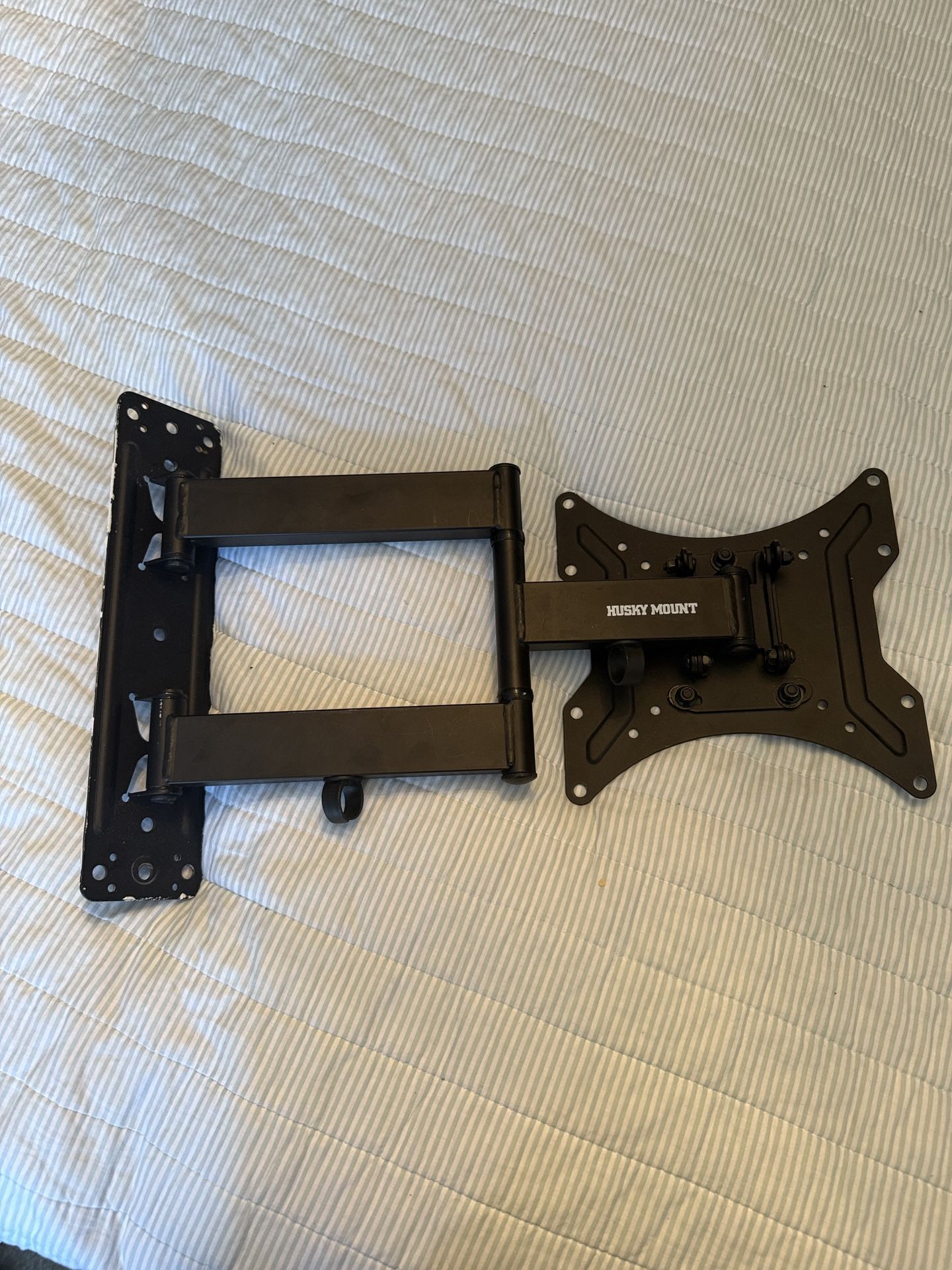 Heavy Duty Commercial Extension Monitor TV Mount CTM-2200 Compact Swivel Tilt