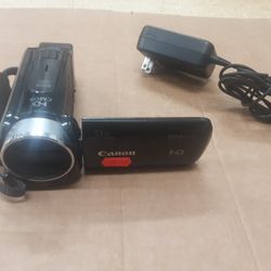 Canon VIXIA HF R40 HD 53x Image Stabilized Optical Zoom Camcorder 8 GB Internal Drive Dual SDXC Card Slots and 3.0 Touch LCD