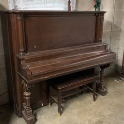 James & Holmstrom Piano
