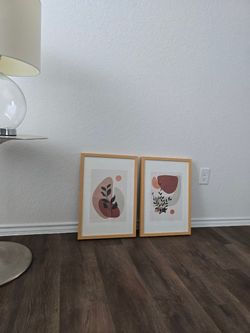 Wall pictures set of 2