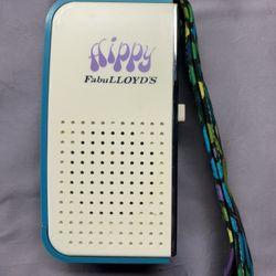 Vintage 1960’s LLOYDS HIPPY RADIO