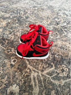 Nike toddler 4C