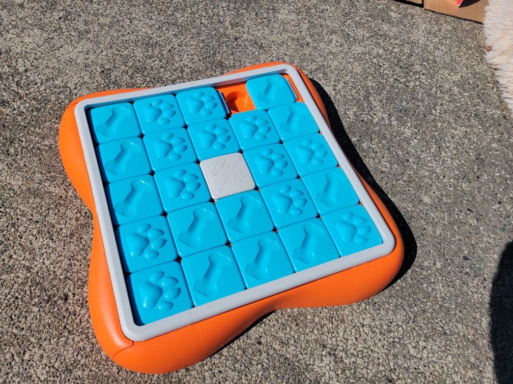 Dog Puzzle Toy