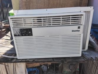 6000 btu Danby Window ac Air Conditioner $100