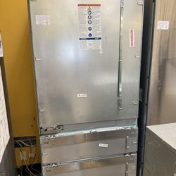 Thermador 36” custom panel ready refrigerator built in