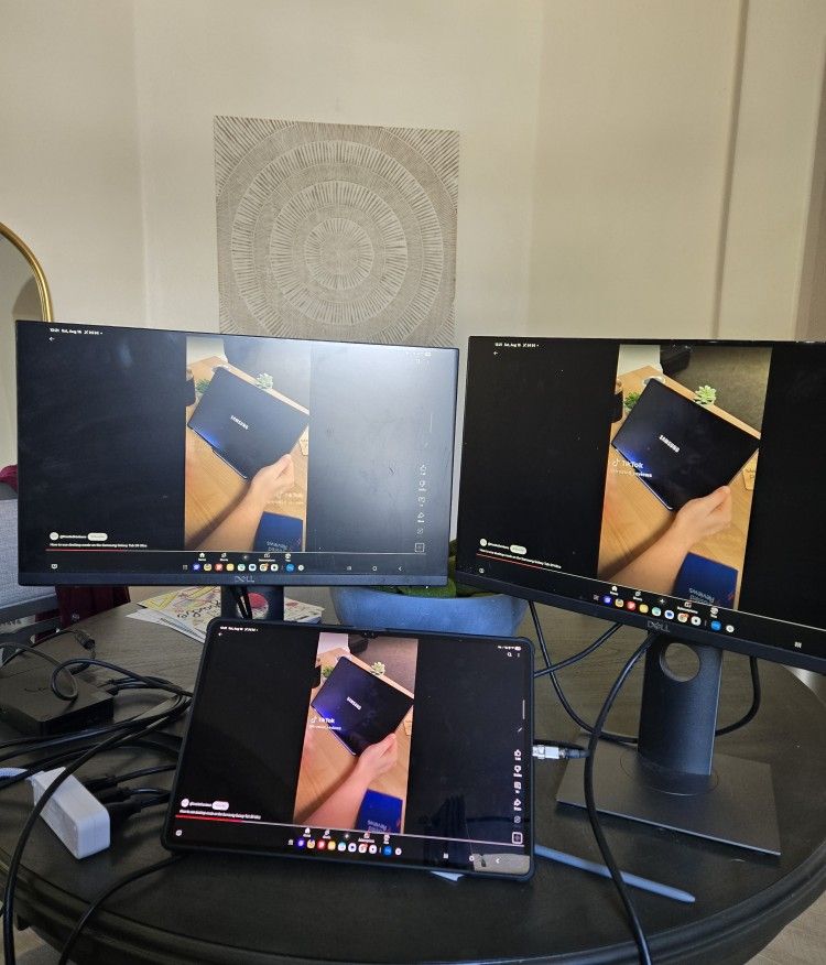 2 Dell Monitors, 22in Adjustable Heights.