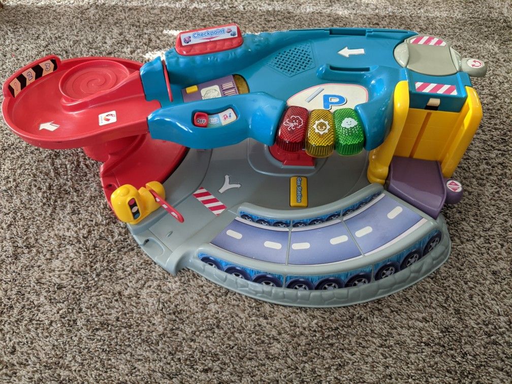 VTech Go! Go! Smart Wheels Playset