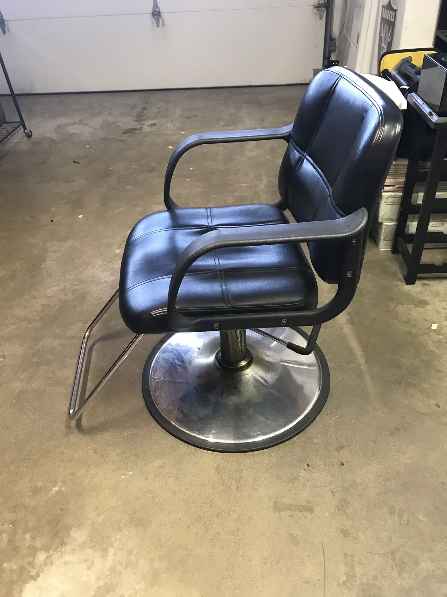 Barber/Salon chair